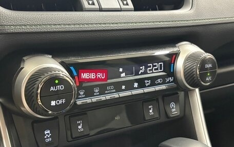 Toyota RAV4, 2025 год, 4 150 000 рублей, 15 фотография