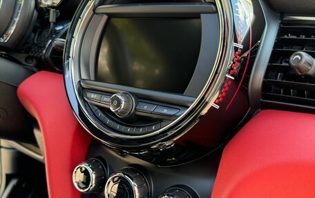 MINI Hatch, 2017 год, 2 700 000 рублей, 26 фотография