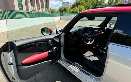 MINI Hatch, 2017 год, 2 700 000 рублей, 19 фотография