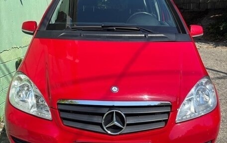Mercedes-Benz A-Класс, 2011 год, 715 000 рублей, 2 фотография