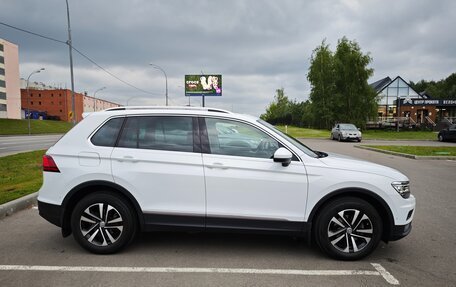 Volkswagen Tiguan II, 2019 год, 2 450 000 рублей, 5 фотография