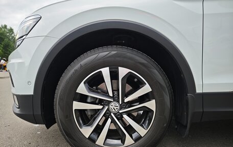 Volkswagen Tiguan II, 2019 год, 2 450 000 рублей, 9 фотография