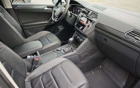 Volkswagen Tiguan II, 2019 год, 2 450 000 рублей, 15 фотография