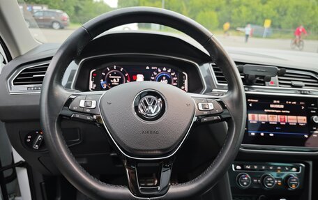 Volkswagen Tiguan II, 2019 год, 2 450 000 рублей, 18 фотография