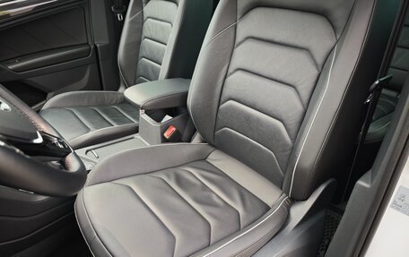 Volkswagen Tiguan II, 2019 год, 2 450 000 рублей, 16 фотография