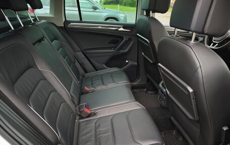 Volkswagen Tiguan II, 2019 год, 2 450 000 рублей, 24 фотография