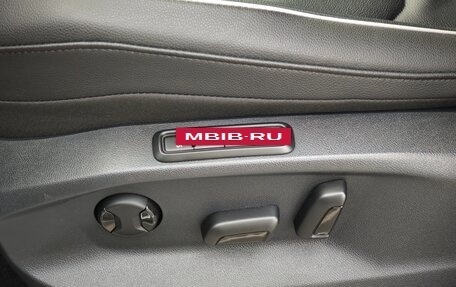 Volkswagen Tiguan II, 2019 год, 2 450 000 рублей, 27 фотография