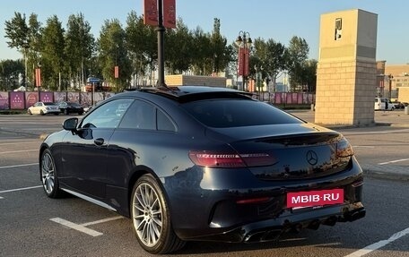 Mercedes-Benz E-Класс, 2018 год, 5 890 000 рублей, 6 фотография
