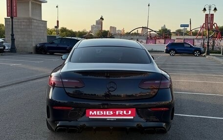 Mercedes-Benz E-Класс, 2018 год, 5 890 000 рублей, 5 фотография
