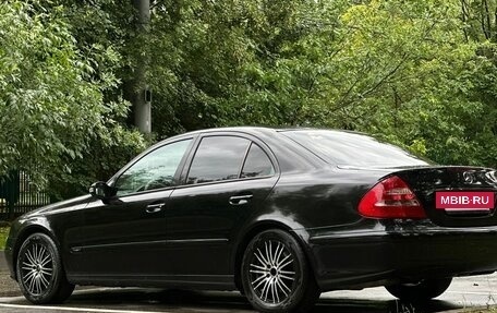 Mercedes-Benz E-Класс, 2004 год, 650 000 рублей, 2 фотография