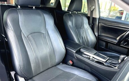 Lexus RX IV рестайлинг, 2019 год, 4 590 000 рублей, 31 фотография