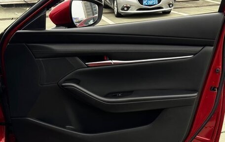 Mazda 3, 2021 год, 1 680 000 рублей, 14 фотография