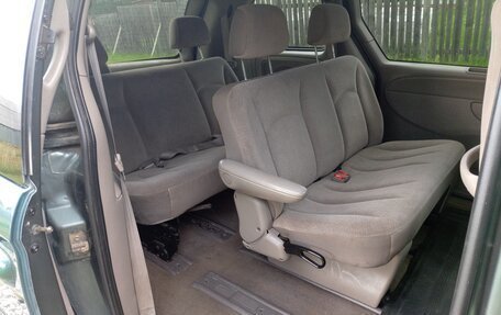 Chrysler Voyager IV, 2004 год, 450 000 рублей, 9 фотография