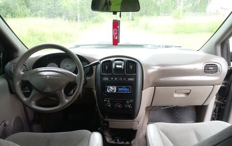 Chrysler Voyager IV, 2004 год, 450 000 рублей, 11 фотография