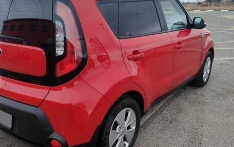 KIA Soul II рестайлинг, 2015 год, 1 000 000 рублей, 8 фотография