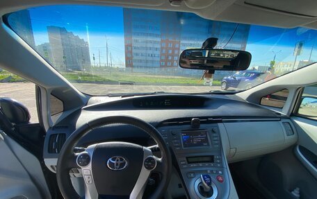 Toyota Prius, 2012 год, 1 100 000 рублей, 11 фотография