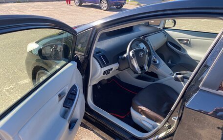 Toyota Prius, 2012 год, 1 100 000 рублей, 13 фотография