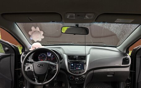 Hyundai Solaris II рестайлинг, 2013 год, 730 000 рублей, 7 фотография