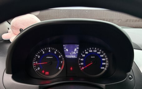 Hyundai Solaris II рестайлинг, 2013 год, 730 000 рублей, 10 фотография