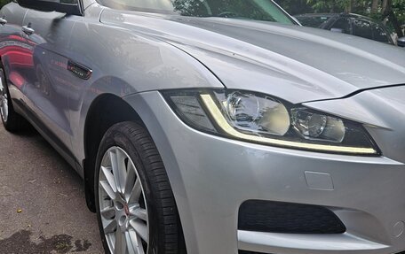 Jaguar F-Pace, 2018 год, 2 300 000 рублей, 2 фотография