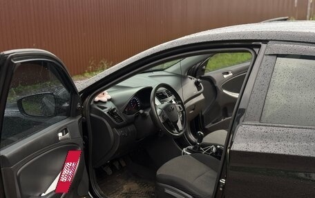 Hyundai Solaris II рестайлинг, 2013 год, 730 000 рублей, 8 фотография
