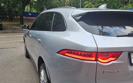 Jaguar F-Pace, 2018 год, 2 300 000 рублей, 4 фотография