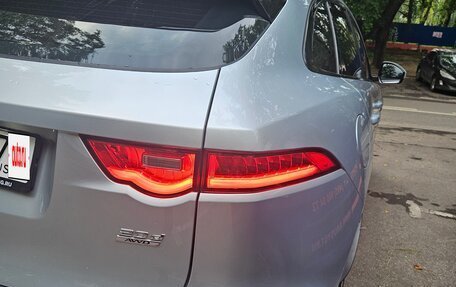 Jaguar F-Pace, 2018 год, 2 300 000 рублей, 3 фотография