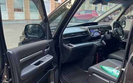 Honda Stepwgn IV, 2019 год, 2 550 000 рублей, 5 фотография