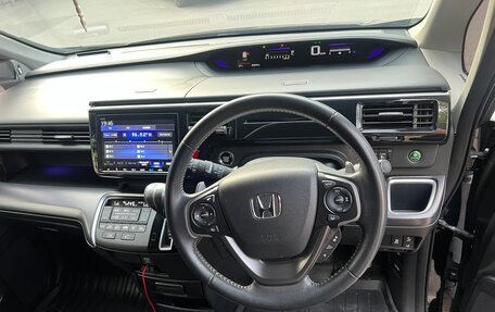 Honda Stepwgn IV, 2019 год, 2 550 000 рублей, 7 фотография