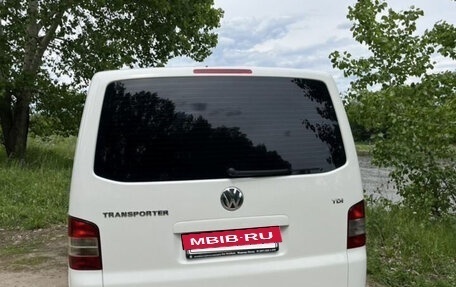 Volkswagen Transporter T5 рестайлинг, 2011 год, 1 660 000 рублей, 2 фотография