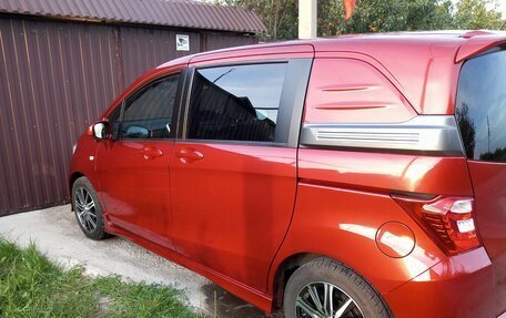 Honda Freed I, 2011 год, 1 150 000 рублей, 2 фотография