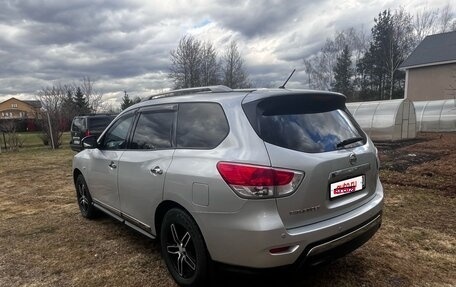 Nissan Pathfinder, 2015 год, 2 100 000 рублей, 7 фотография