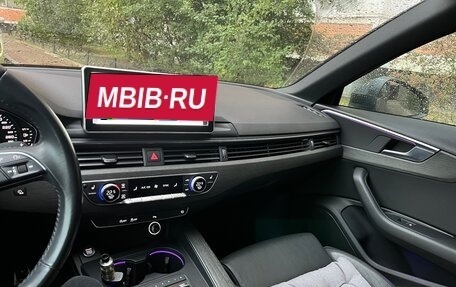 Audi A4, 2019 год, 2 300 000 рублей, 10 фотография