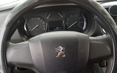 Peugeot Traveller I, 2017 год, 1 850 000 рублей, 9 фотография