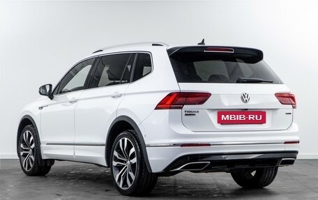 Volkswagen Tiguan II, 2019 год, 2 576 321 рублей, 2 фотография