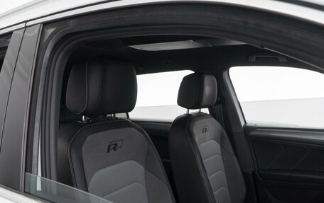 Volkswagen Tiguan II, 2019 год, 2 576 321 рублей, 19 фотография