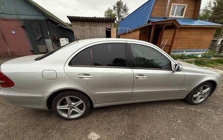 Mercedes-Benz E-Класс, 2003 год, 850 000 рублей, 4 фотография