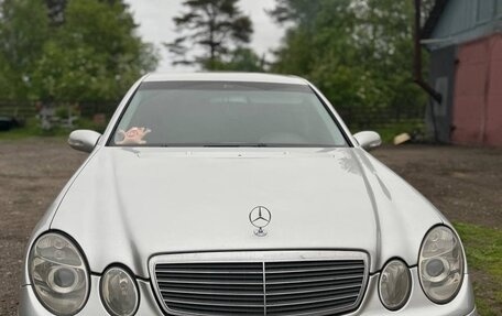 Mercedes-Benz E-Класс, 2003 год, 850 000 рублей, 1 фотография