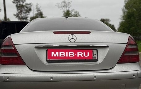 Mercedes-Benz E-Класс, 2003 год, 850 000 рублей, 2 фотография