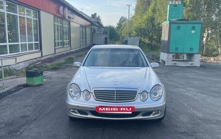 Mercedes-Benz E-Класс, 2003 год, 850 000 рублей, 12 фотография