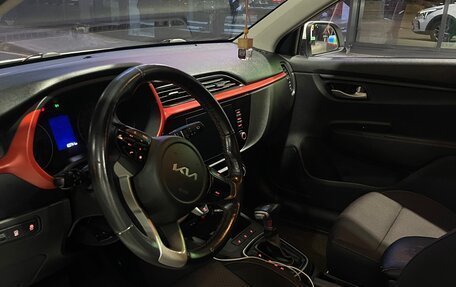 KIA Rio IV, 2021 год, 1 550 000 рублей, 8 фотография