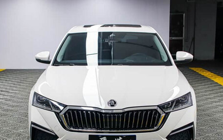 Skoda Octavia IV, 2021 год, 1 758 000 рублей, 2 фотография