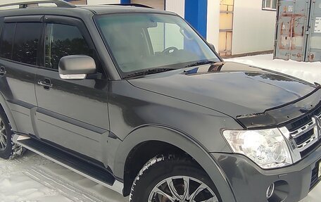 Mitsubishi Pajero IV, 2013 год, 2 380 000 рублей, 2 фотография