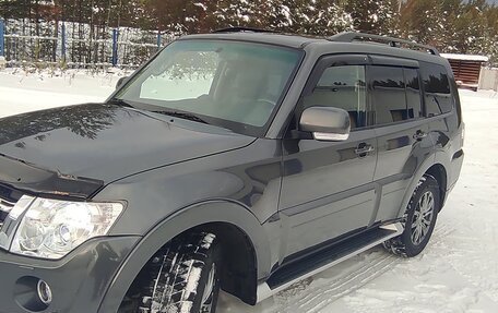 Mitsubishi Pajero IV, 2013 год, 2 380 000 рублей, 4 фотография