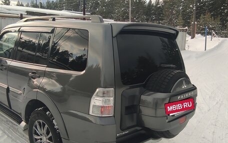 Mitsubishi Pajero IV, 2013 год, 2 380 000 рублей, 3 фотография