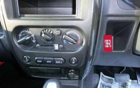 Suzuki Jimny, 2011 год, 570 000 рублей, 18 фотография