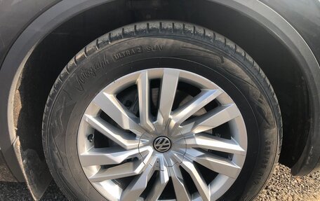 Volkswagen Touareg III, 2018 год, 3 730 000 рублей, 11 фотография