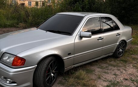 Mercedes-Benz C-Класс, 1997 год, 750 000 рублей, 3 фотография