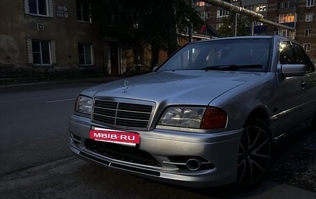 Mercedes-Benz C-Класс, 1997 год, 750 000 рублей, 6 фотография