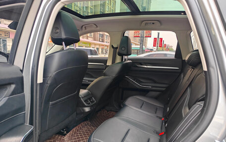 Haval H6, 2022 год, 1 628 000 рублей, 5 фотография